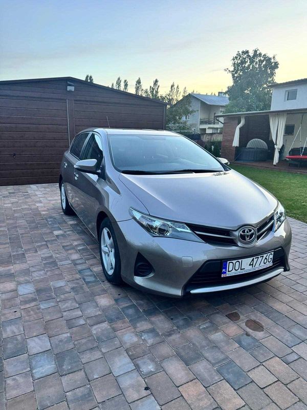 Toyota Auris 1.33 VVT Benzyna