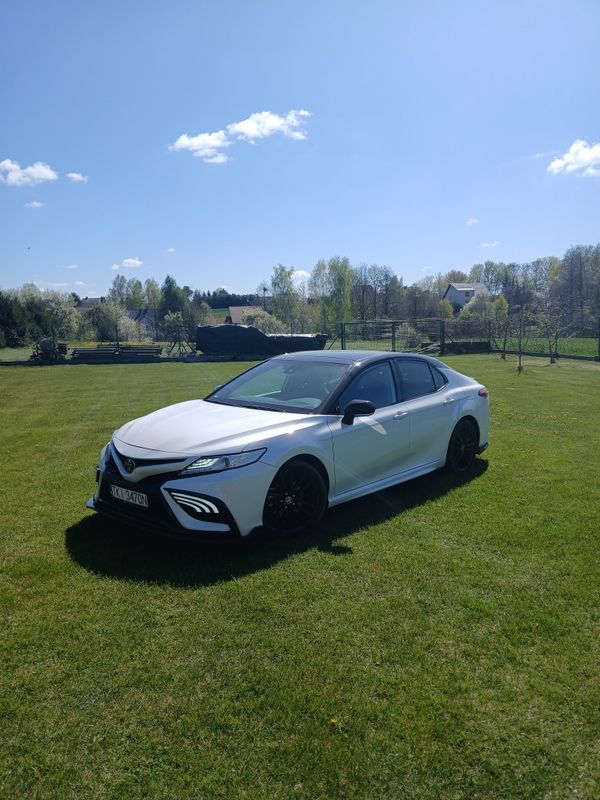 Toyota Camry 2.5 Petrol 4x4 2022