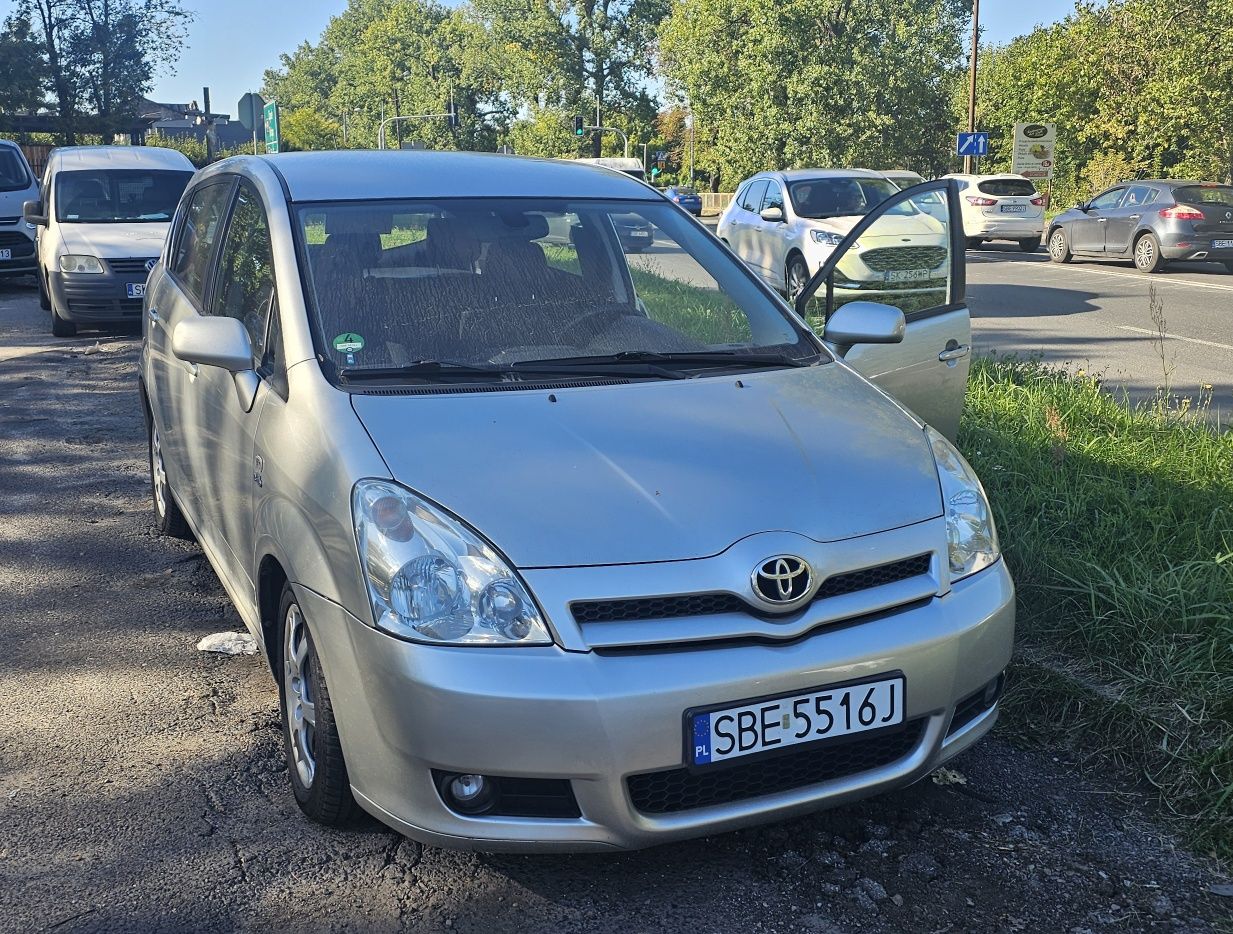Toyota corolla verso 2.0 diesel