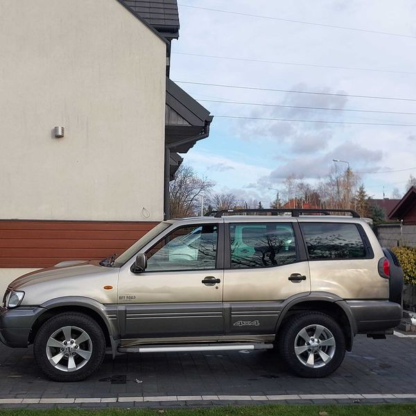 Nissan Terrano II