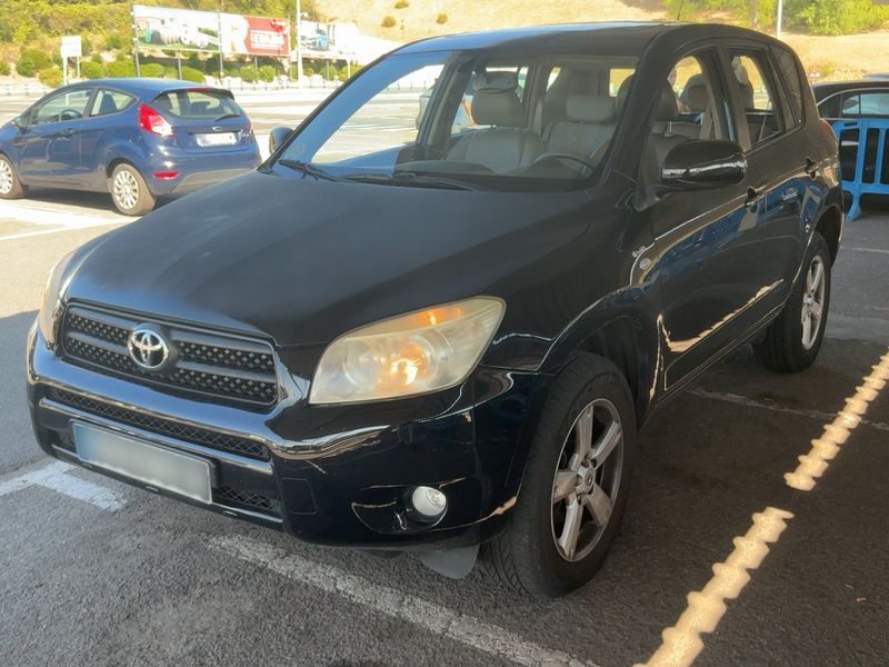 Toyota RAV 4 2.2 Turbodiesel Lounge