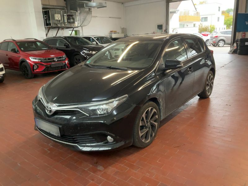 Toyota Auris 1.2 Turbo Design Edition