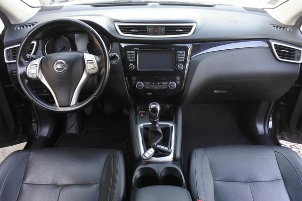 Nissan Qashqai 1.2 Petrol 2016