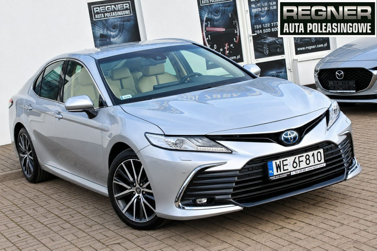 Toyota Camry 2.5 Hybrid 2022