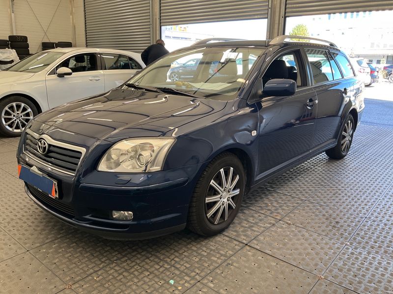 Toyota Avensis 1.8 C