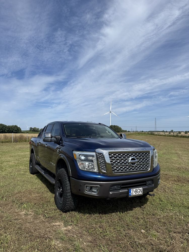 Nissan Titan 5.0 Diesel 4x4 2016