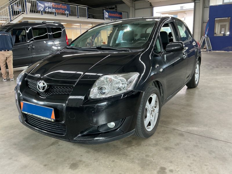 Toyota Auris 1.6 Luna