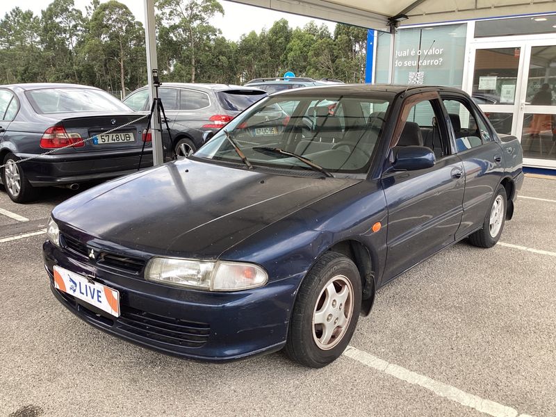 Mitsubishi Lancer 1.3 Glxi 1300