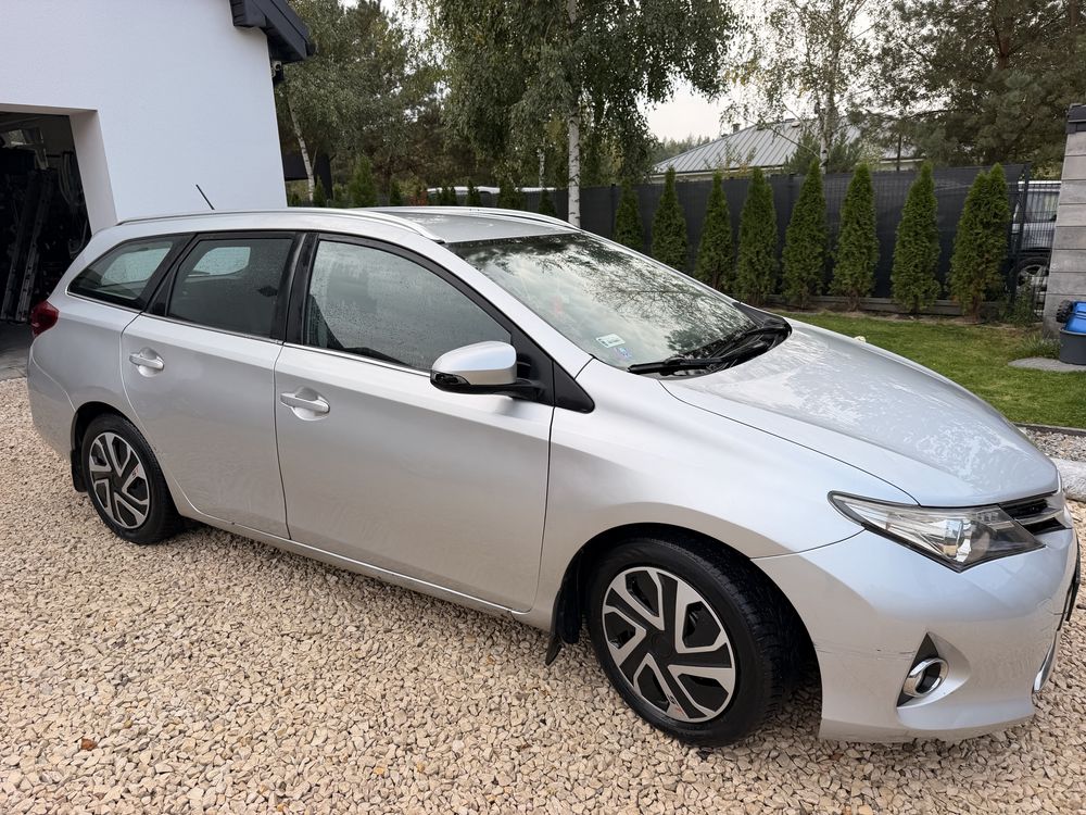 Toyota Auris Kombi 1.4 d4d NAJTAŃSZA!!!