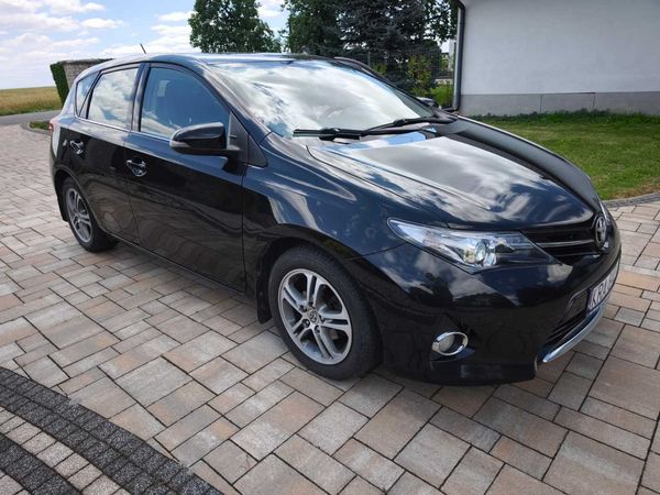 Toyota Auris 1.6 Luna