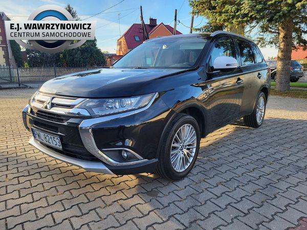 Mitsubishi Outlander Mitsubishi Outlander – Przestronny SUV z automatyczną skrzynią biegów!