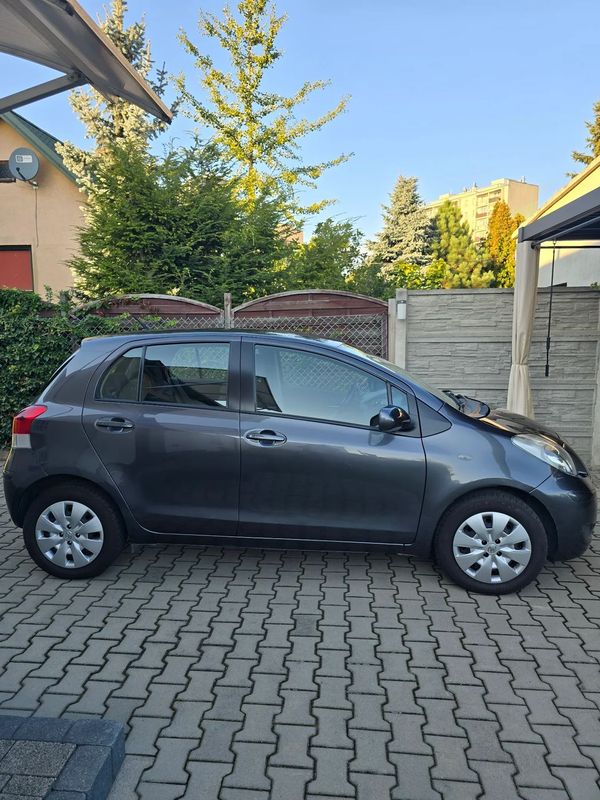 Toyota Yaris Toyota Yaris 1.3 101 koni 6 biegów 59 tys.