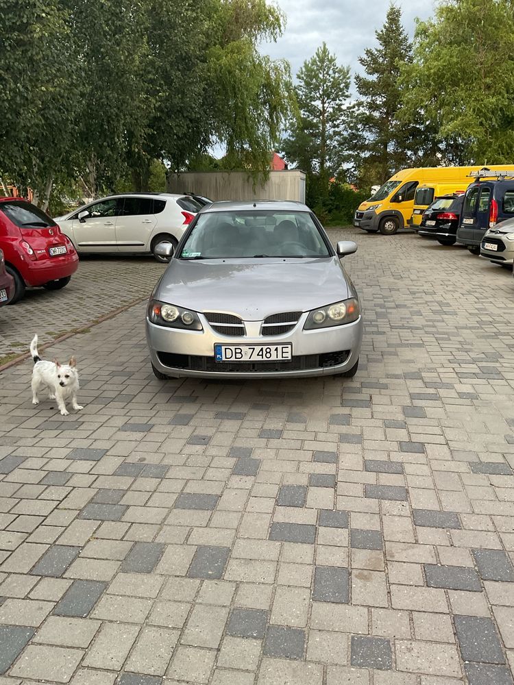 Nissan almera 2003