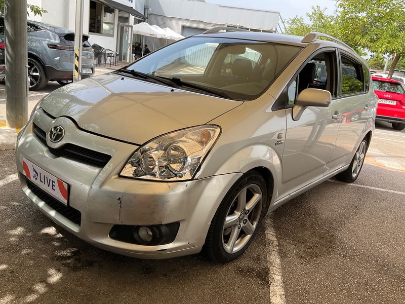 Toyota Corolla Verso 2.2 D-4D D-Cat Sport