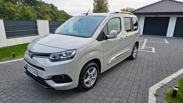 Toyota Proace City Verso Toyota Proace City Verso 1.5d 130KM Navigacja, Radar ACC, AndroidAuto