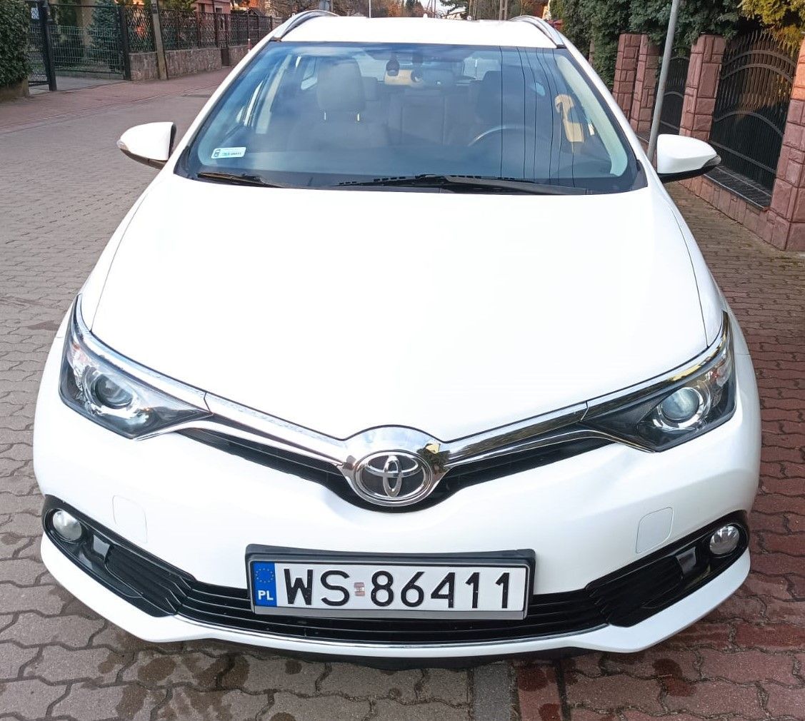 Toyota Auris 1.6 D-4D 2016
