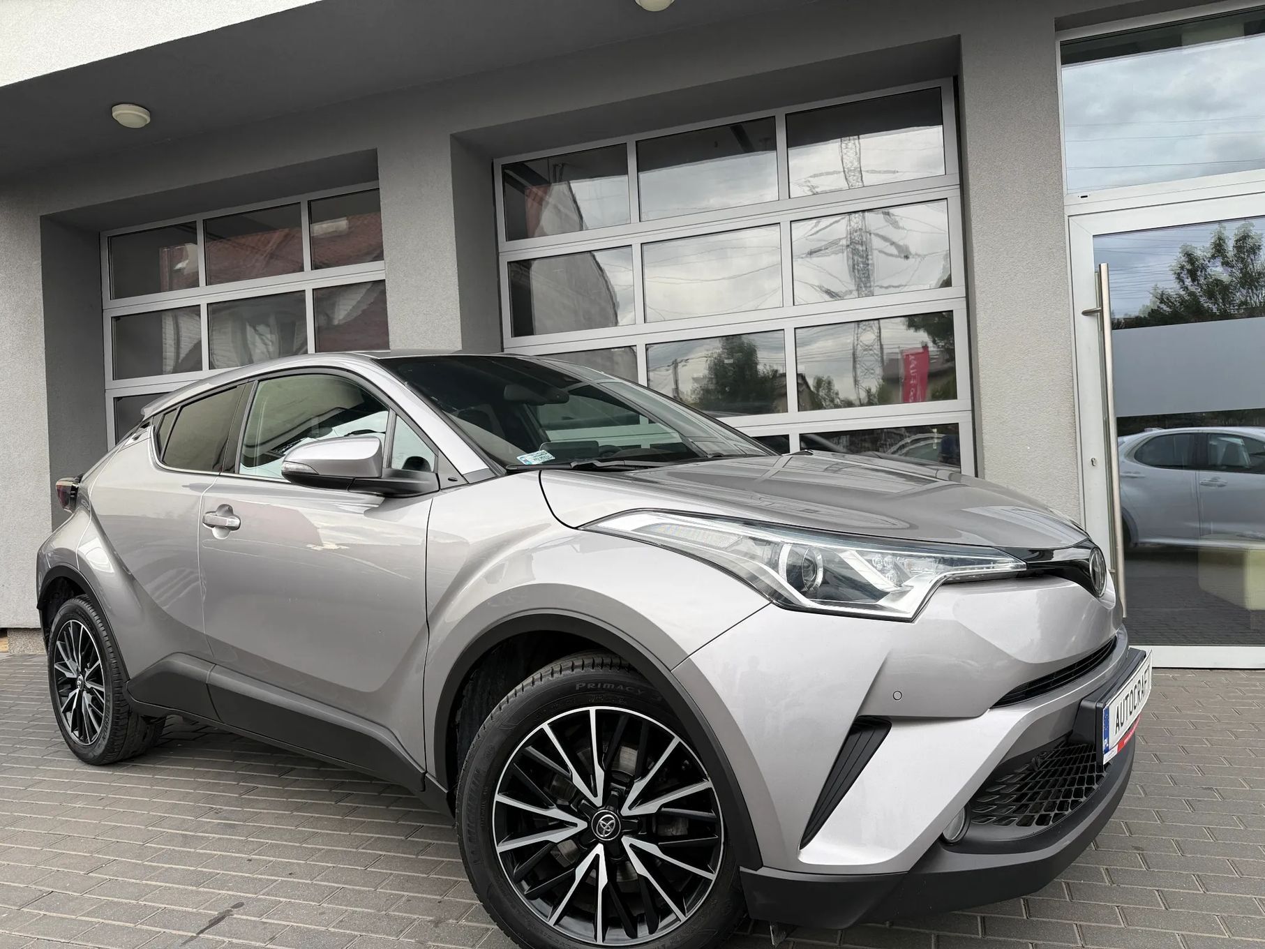 Toyota C-HR salon Polska, Kamera+czujniki przód i tył, serwis ASO