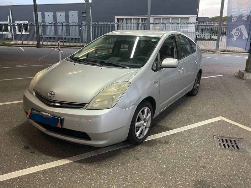 Toyota Prius 1.5 Sol