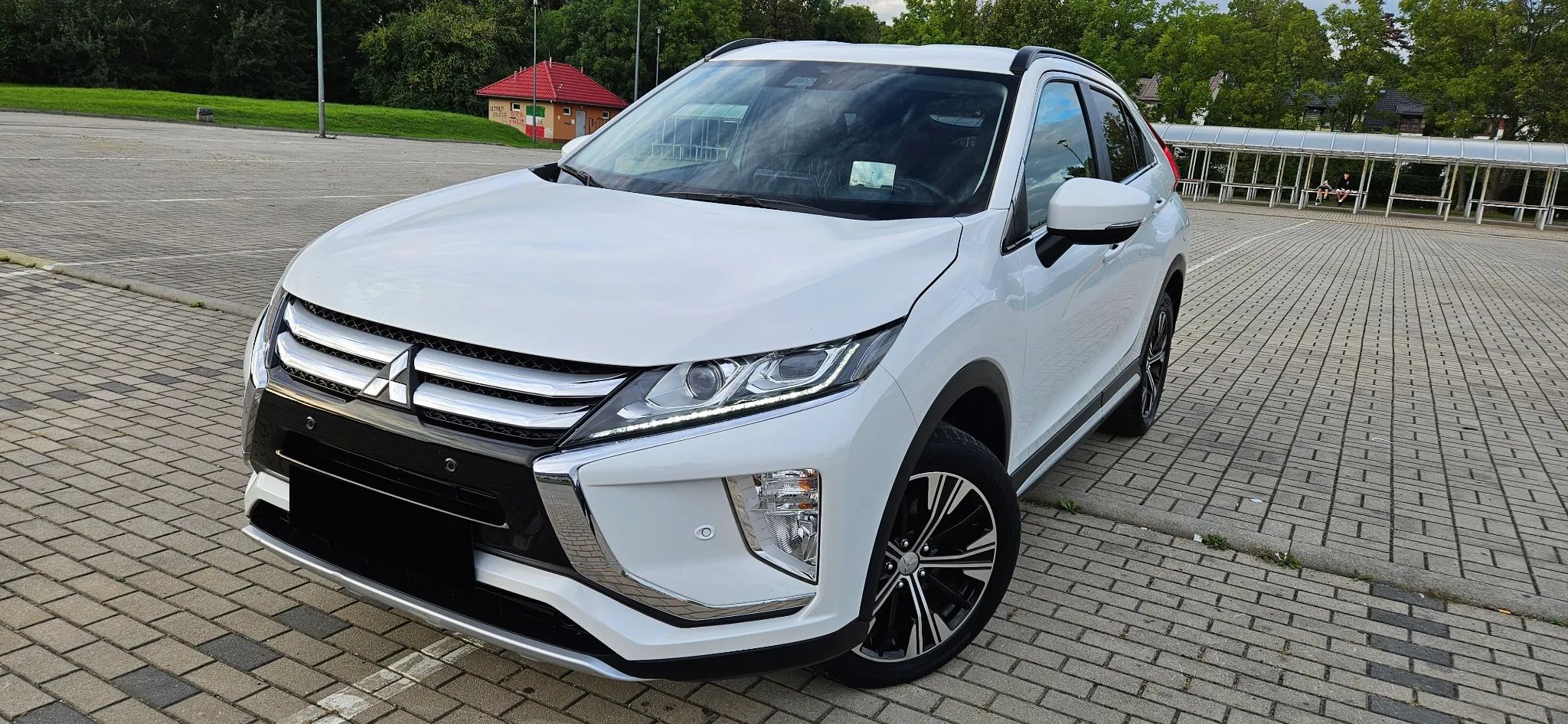 Mitsubishi Eclipse Cross 1.5 163KM/ledy/keyless/kamera/head-up/bezwypadkowy/serwisowany/ZADBANY