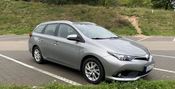Toyota Auris 1.6 Petrol 2015