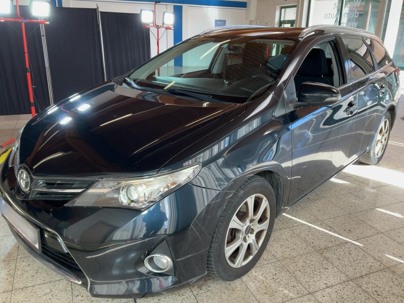 Toyota Auris Touring Sports 1.4 Turbodiesel Dynamic
