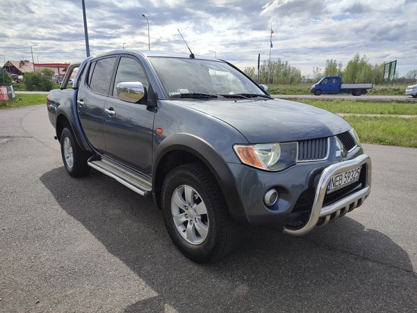 Mitsubishi L200 pickup 2.5 TDI 4x4 z reduktorem