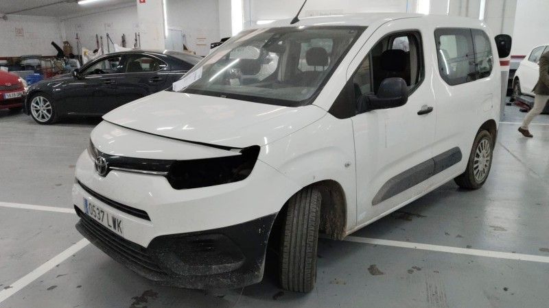Toyota ProAce City 1.5 D-4D Combi L1 GX