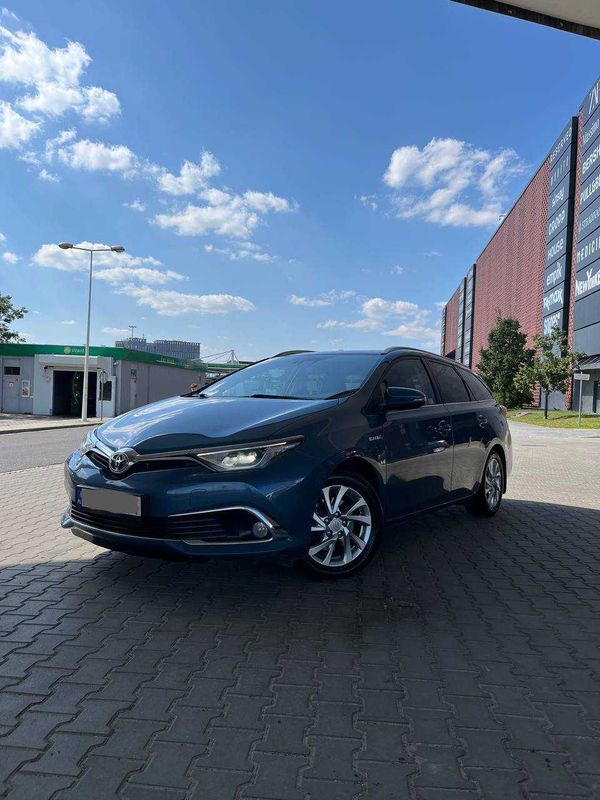 Toyota Auris 2016