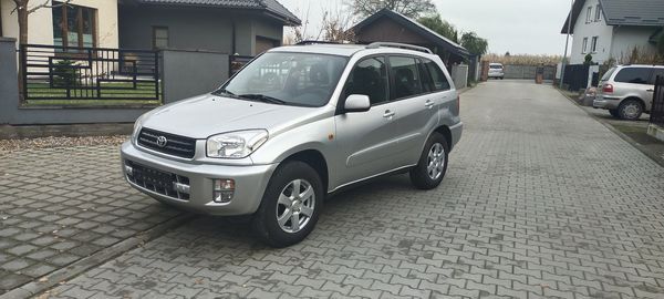 Toyota RAV4 2.0 benzyna 150 KM 4x4