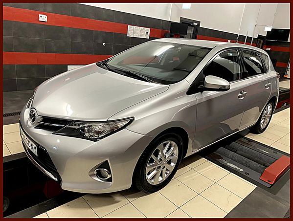 Toyota Auris 2.0 Diesel 2014