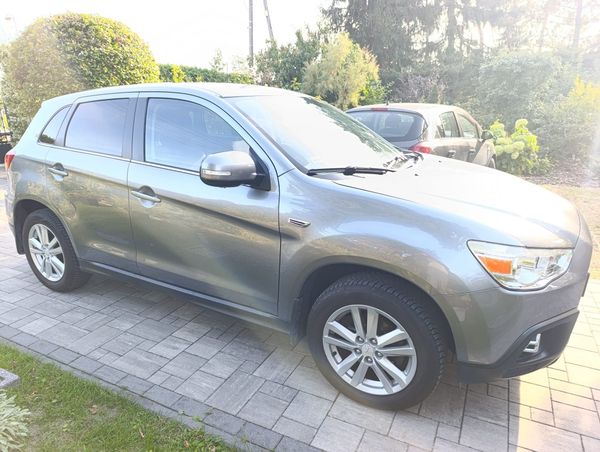 Samochód Mitsubishi asx