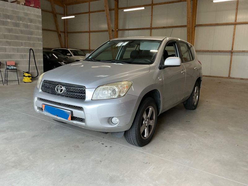 Toyota RAV 4 2.2 Turbodiesel Sol