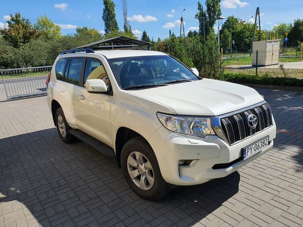Toyota Land Cruiser PIERWSZY WŁAŚCICIEL, przebieg głównie trasy, stan salonowy.