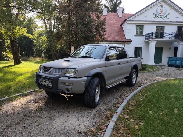 L200 81tys km przebieg oryginalny
