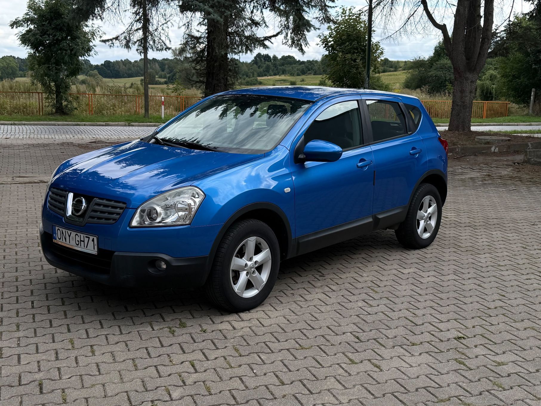 Nissan Qashqai 1.6 Benzyna Dobrze utrzymany.