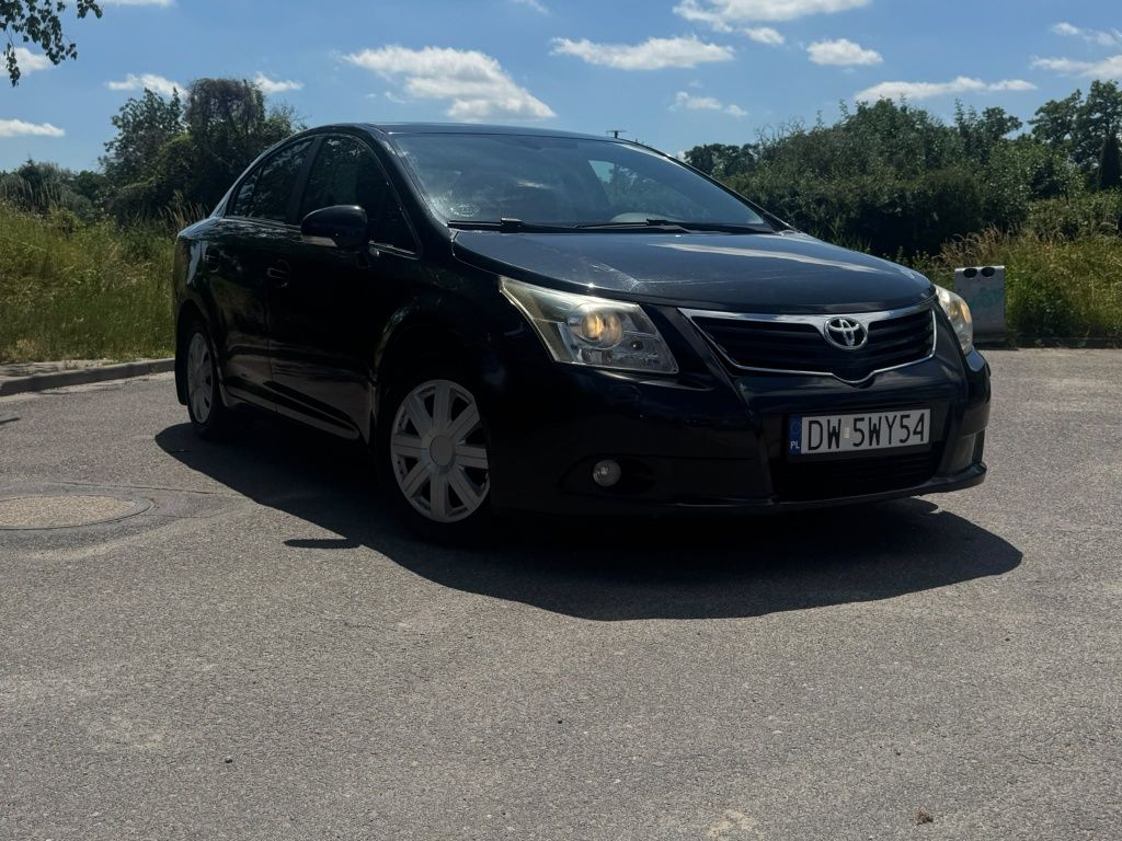 Toyota Avensis 2.0D 2009r. Manual/cruise control/air conditioning/tow hitch/heated seats