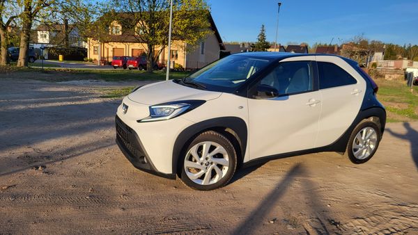 Toyota Aygo X 1.0 VVTi Kamery Radar Led zamiana