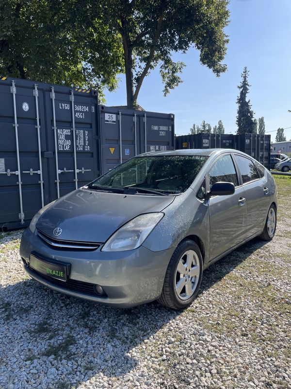 Toyota Prius 1.5b//77 KM//HYBRID// AUTOMATIC//fees