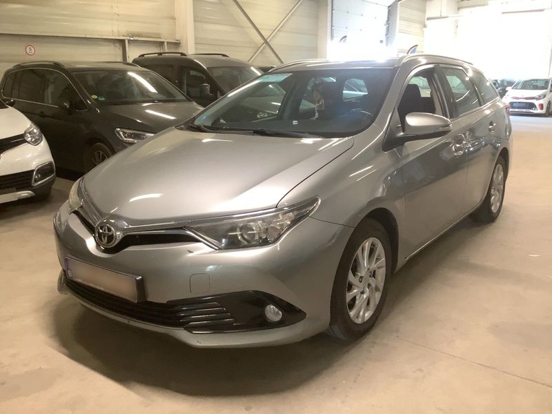 Toyota Auris Touring Sports 1.2 Turbo Active