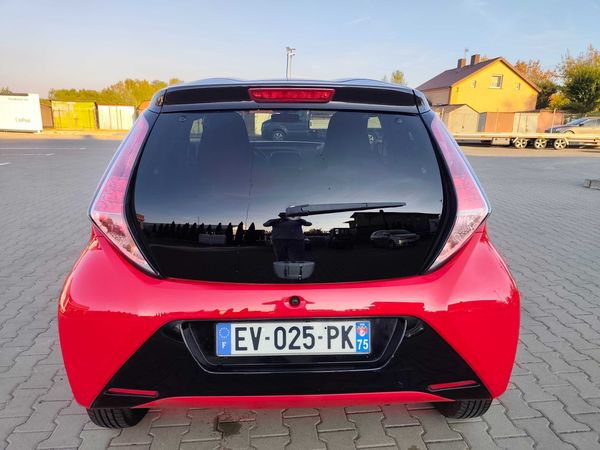 Aygo dwukolorowe