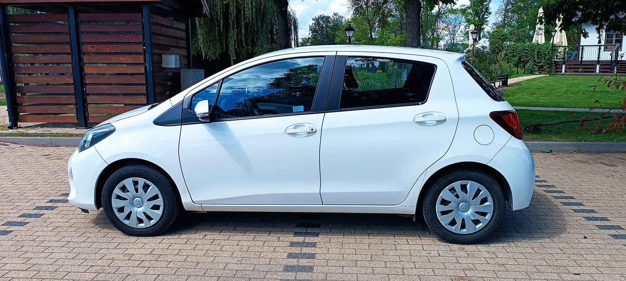 Toyota Yaris 1.3 Petrol 2015