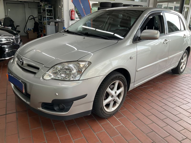 Toyota Corolla 1.6 Compact Sol