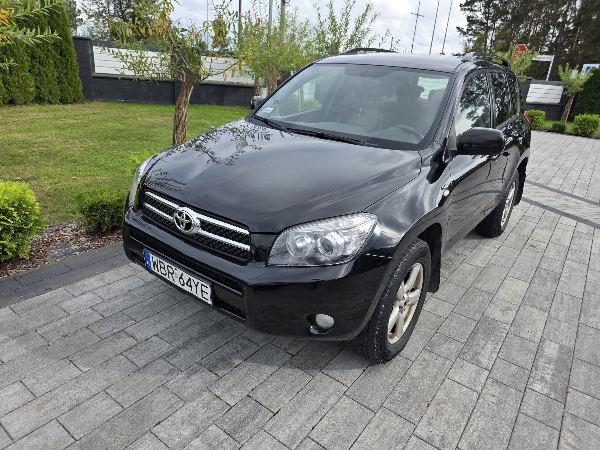Toyota RAV4 2.0D 2006 year Registered