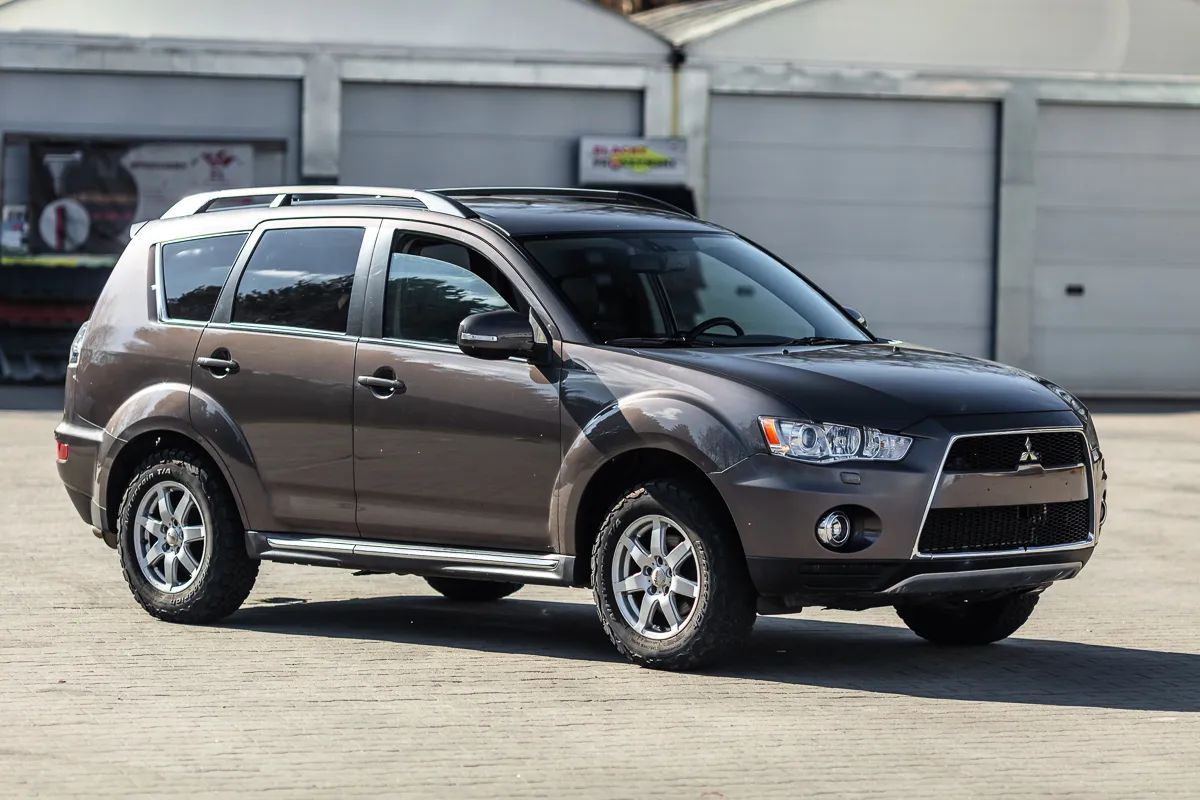 Mitsubishi Outlander 2.0 Petrol 2012