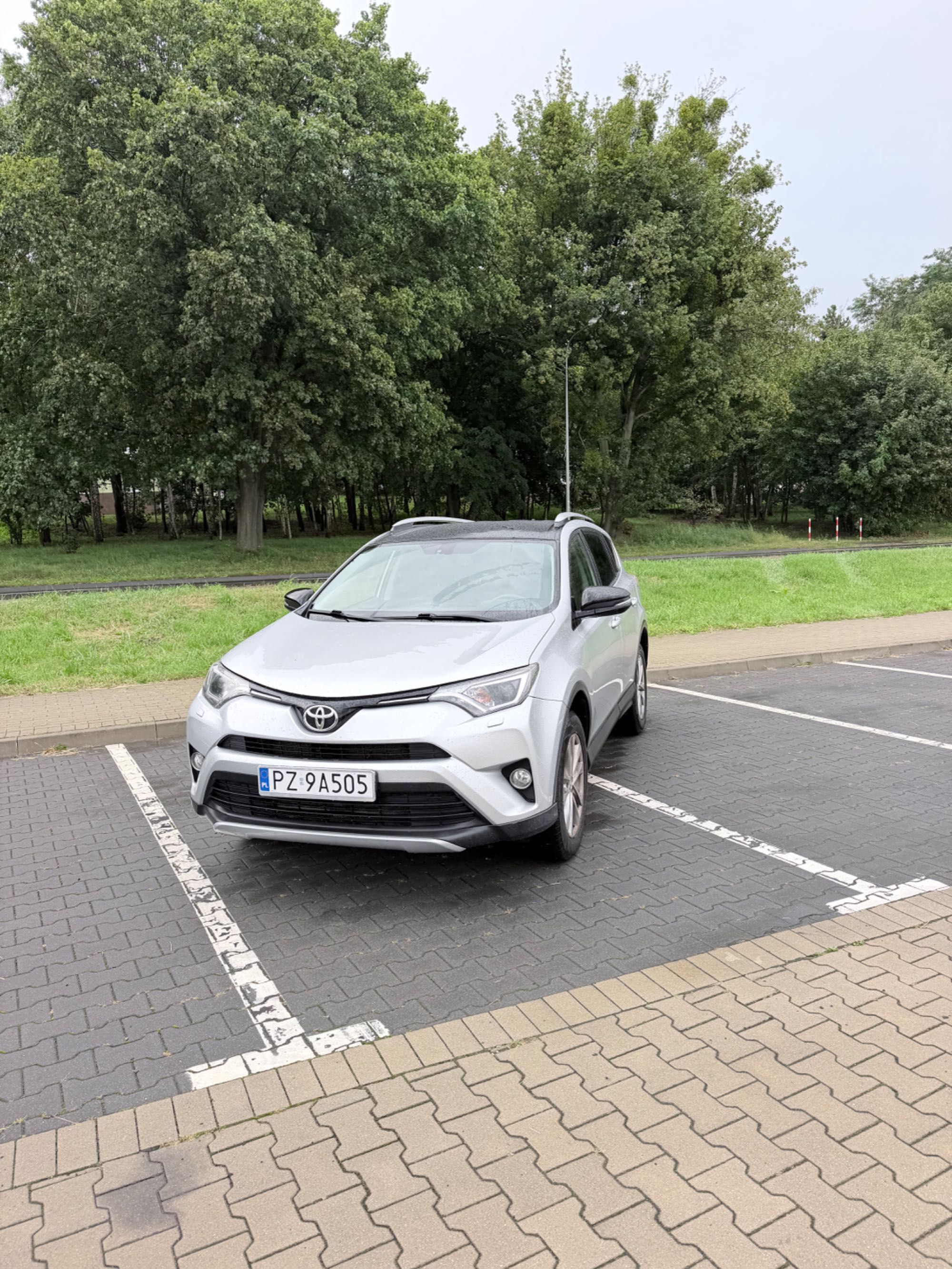 Sprzedam Toyota Rav4 2,0