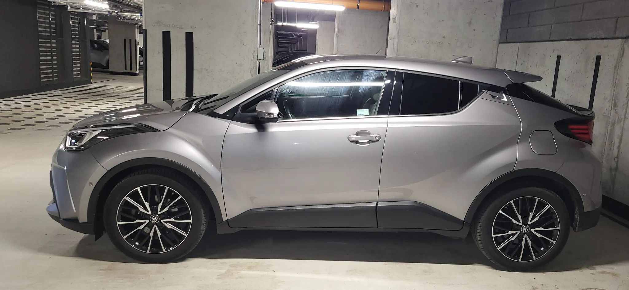 Toyota C-HR Toyota CHR, 50900 km, serwisowana w ASO, gwarancja Relax, garażowana