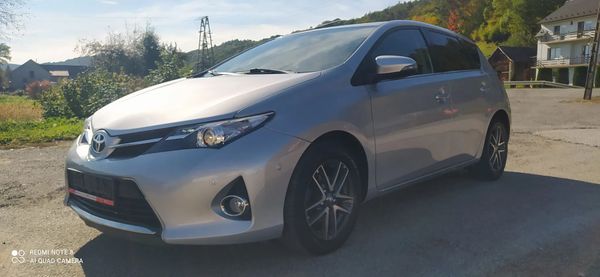 Toyota Auris 1.6kat /132KM /Navi /Kamera /Tylko 73.500km/Bardzo ładna!