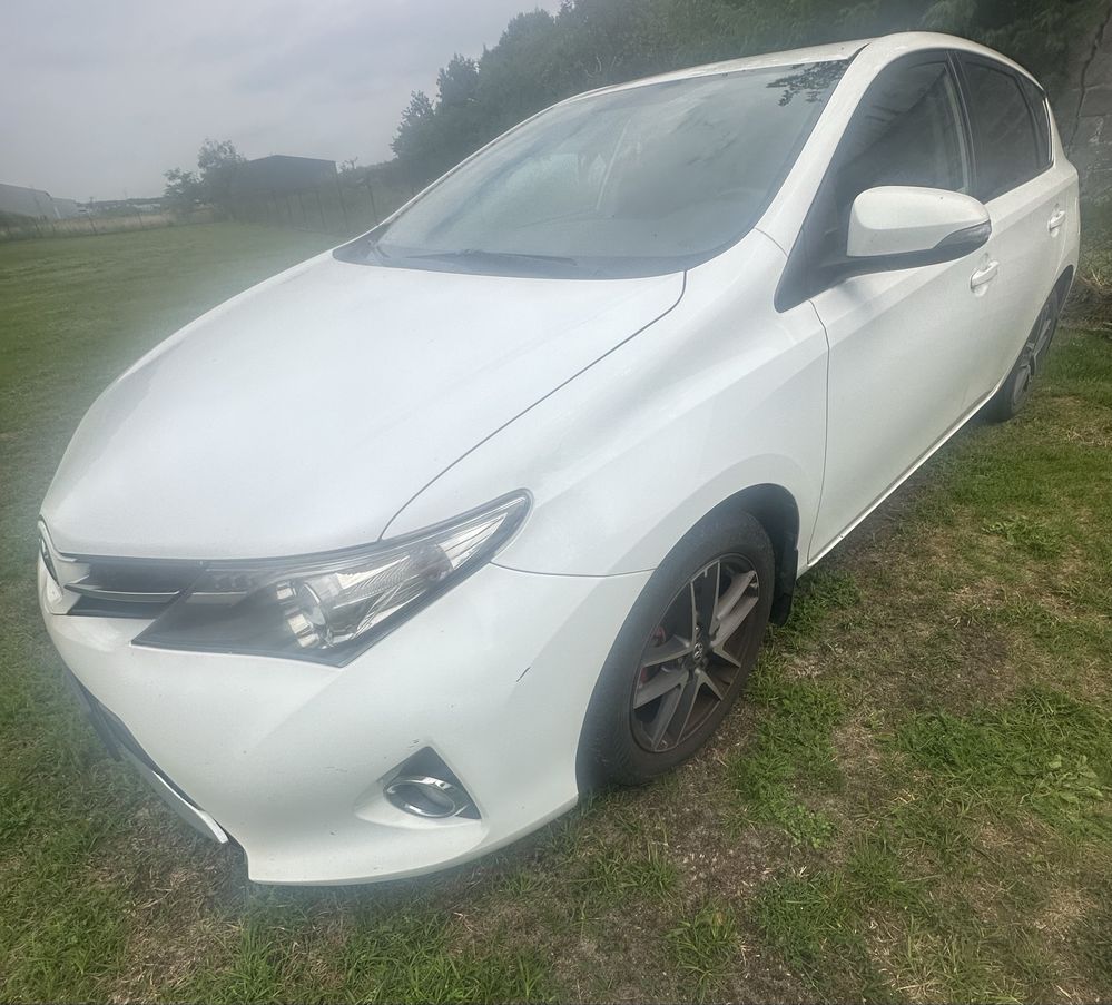 Toyota Auris 1.4 D-4D 2015