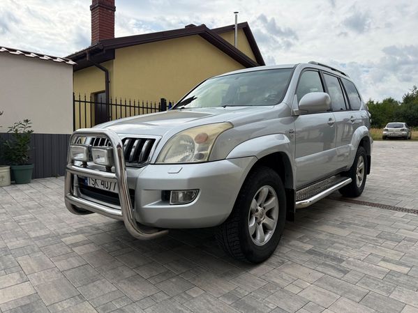 Toyota Land Cruiser Toyota Land Cruiser 7 osobowa, niski przebieg