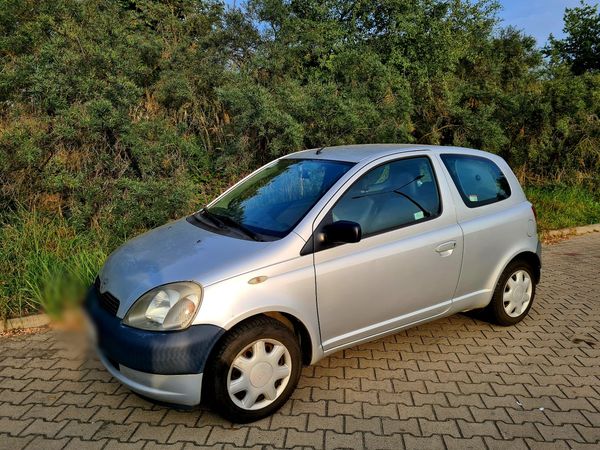 Toyota Yaris 1.0 vvti, stan bdb, opłaty do 12/2026
